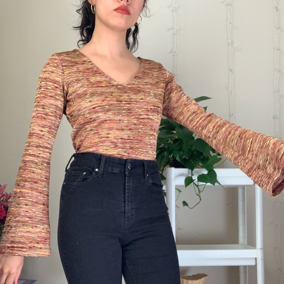 70s style colorful top. - Picture 2 of 4